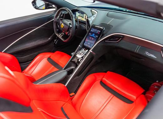 Ferrari Roma Spider 2025