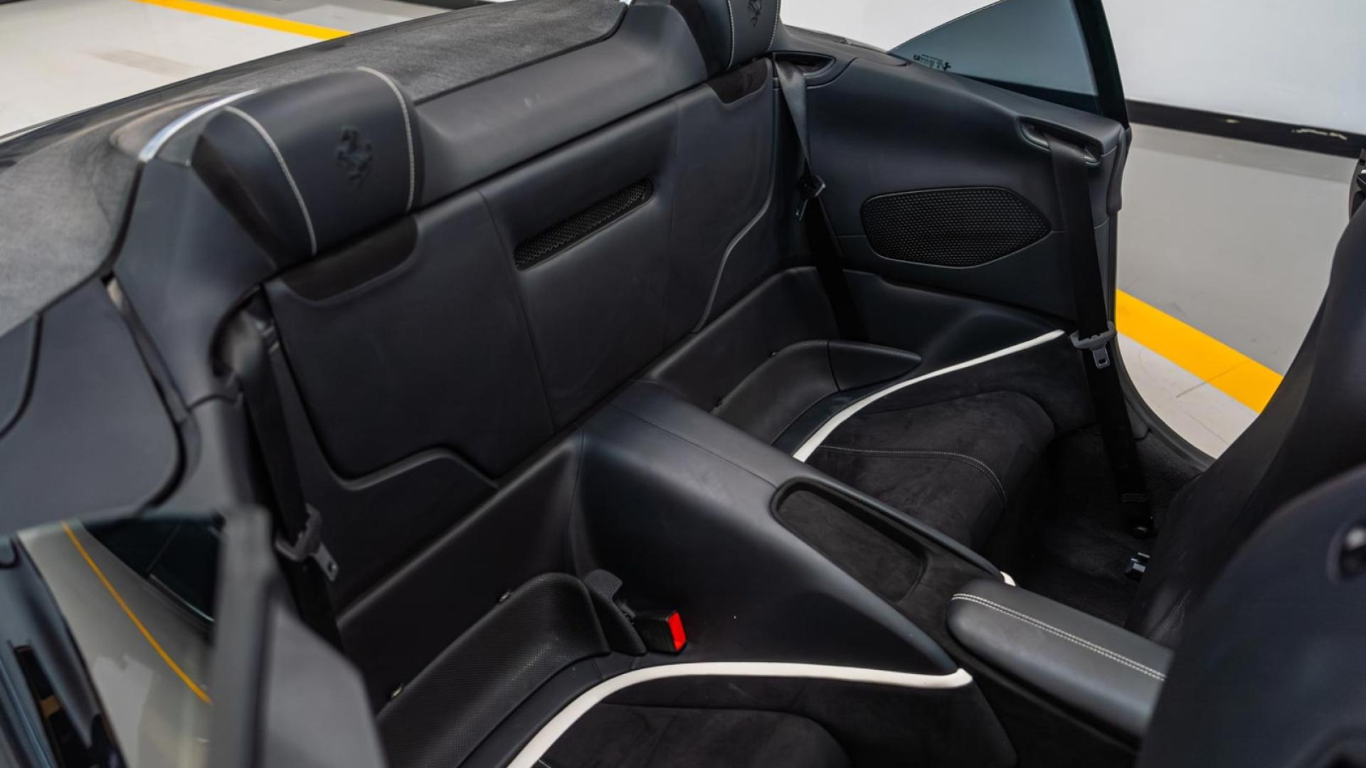 Ferrari Roma Spider 2025