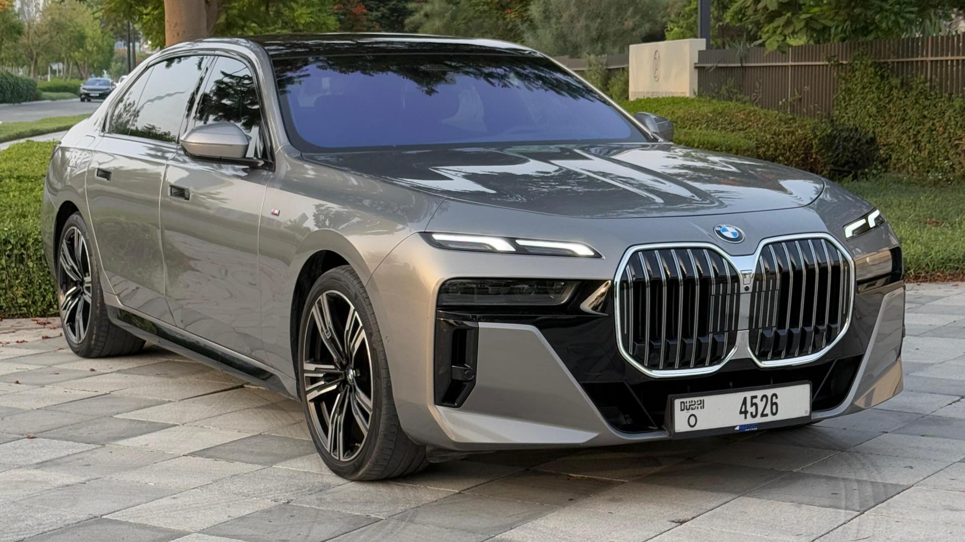 BMW 750