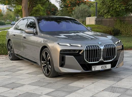 BMW 750